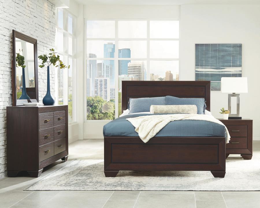 (image for) Kauffman 4-piece Eastern King Bedroom Set Dark Cocoa