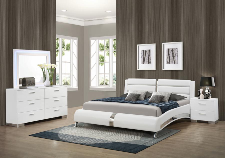 (image for) Jeremaine 4-piece California King Bedroom Set White